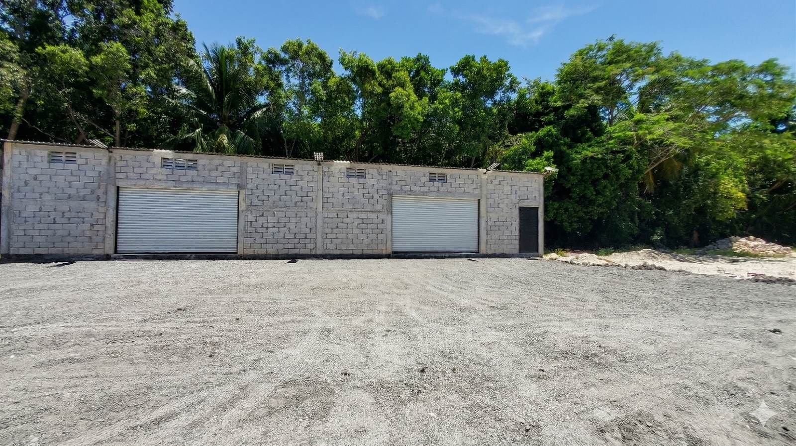 Bodega B exterior