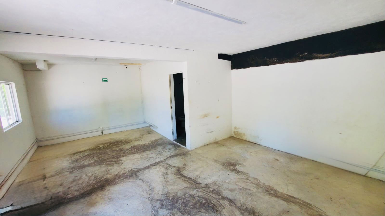 Oficina B interior derecha